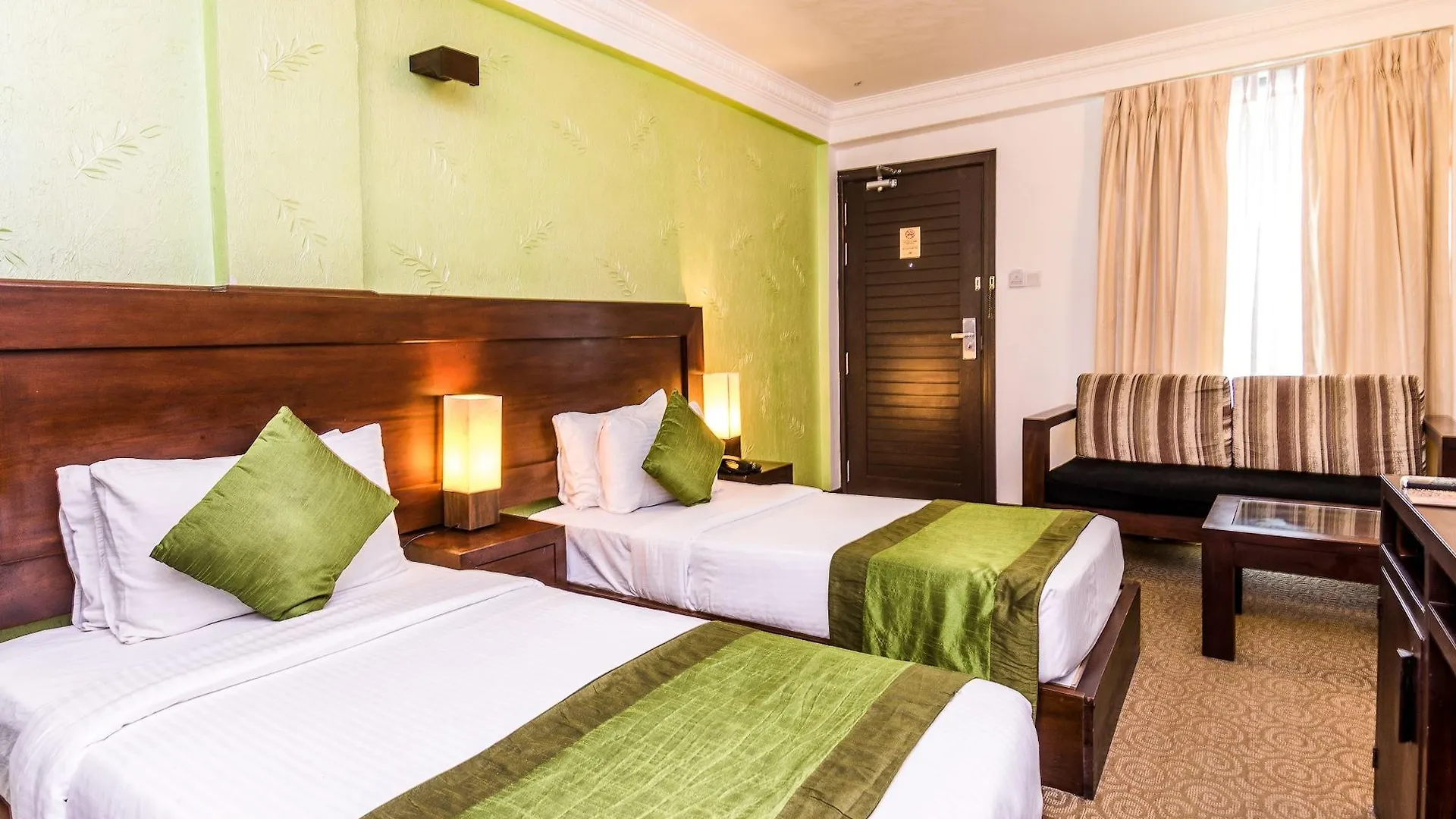 Ceylon City Hotel,Colombo Hotel