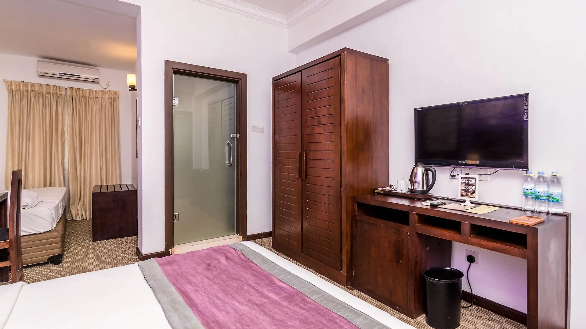 Hotel Ceylon City Hotel,Colombo