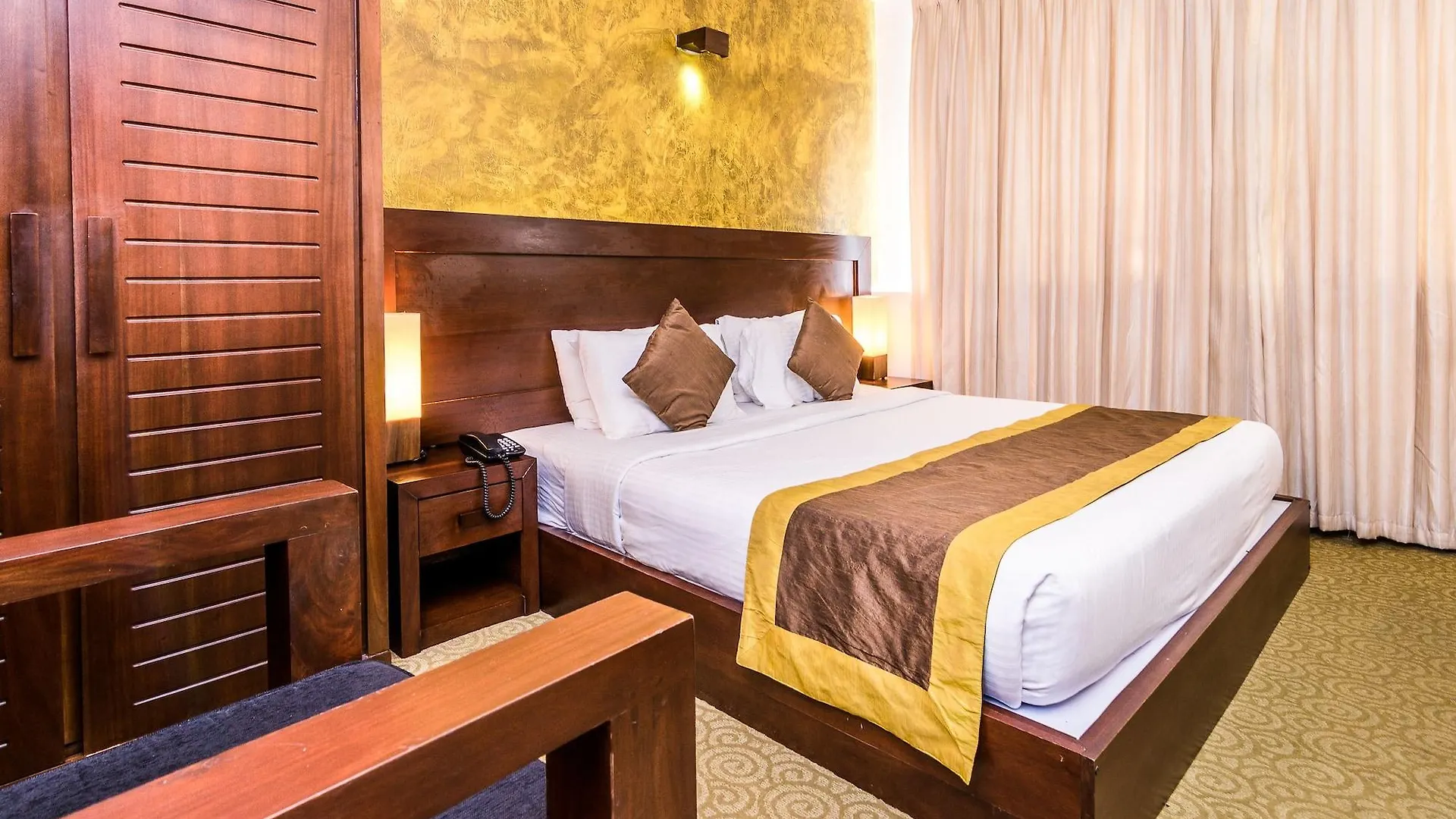 Ceylon City Hotel,Colombo Sri Lanka