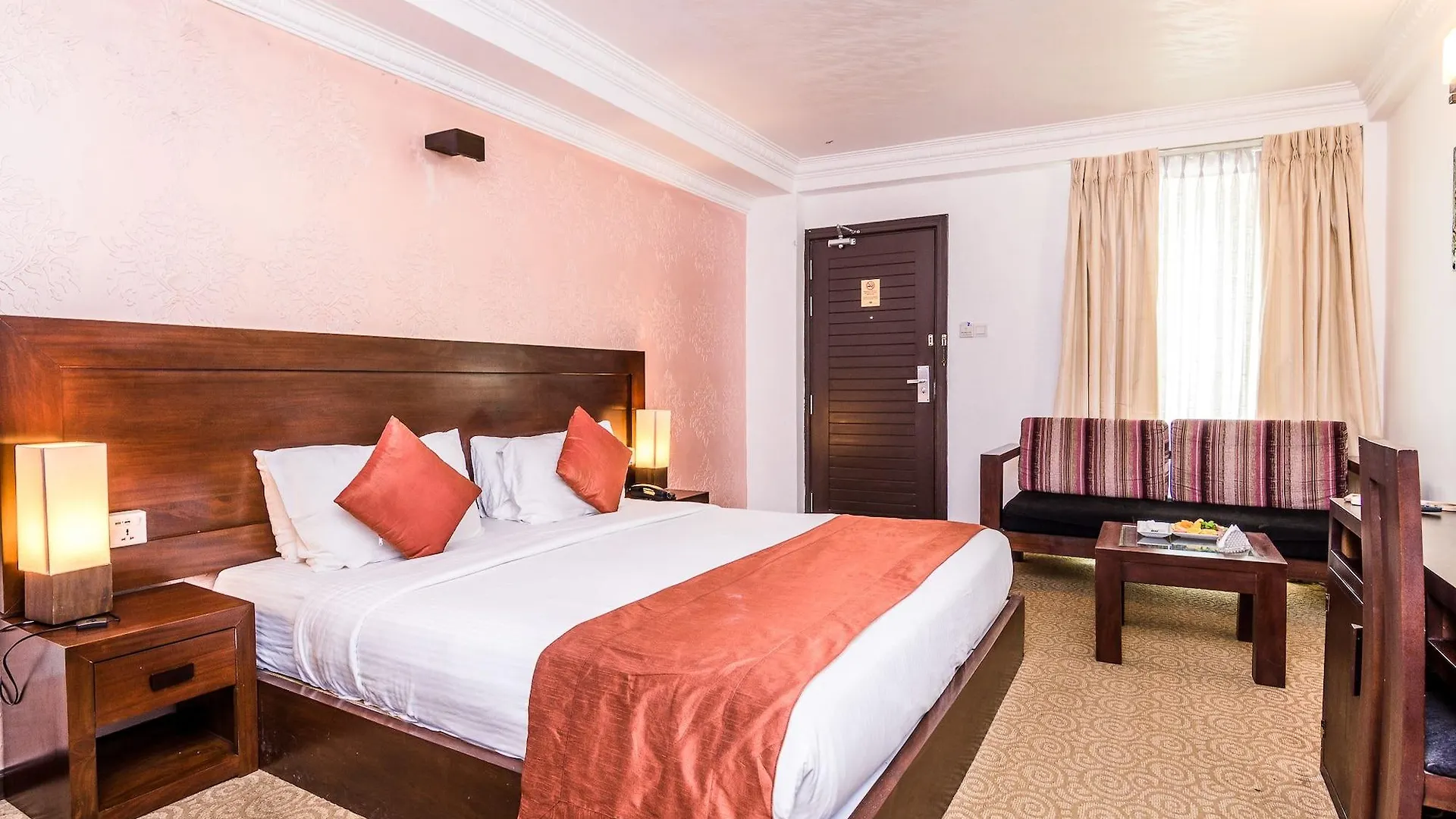 Ceylon City Hotel,Colombo Hotel Colombo